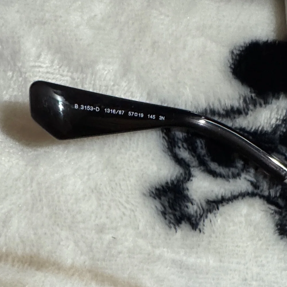 NWT Burberry Dark Gray & Black Round Sunglasses - Picture 6 of 9